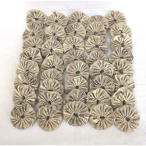 40 Fabric Yo Yos 2 1/2" Wood Grain Print Cotton Linen Blend Cream Gray Quilting
